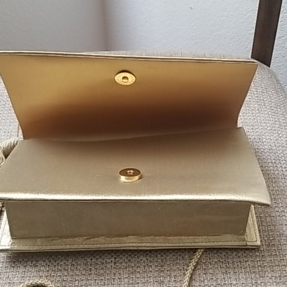 Purse - Picture 6 of 6